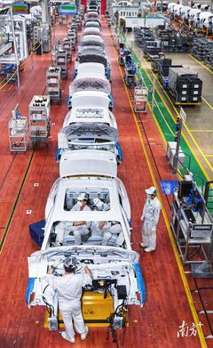 前7月廣東消費(fèi)增速加快,規(guī)上工業(yè)增加值同比增3.2%